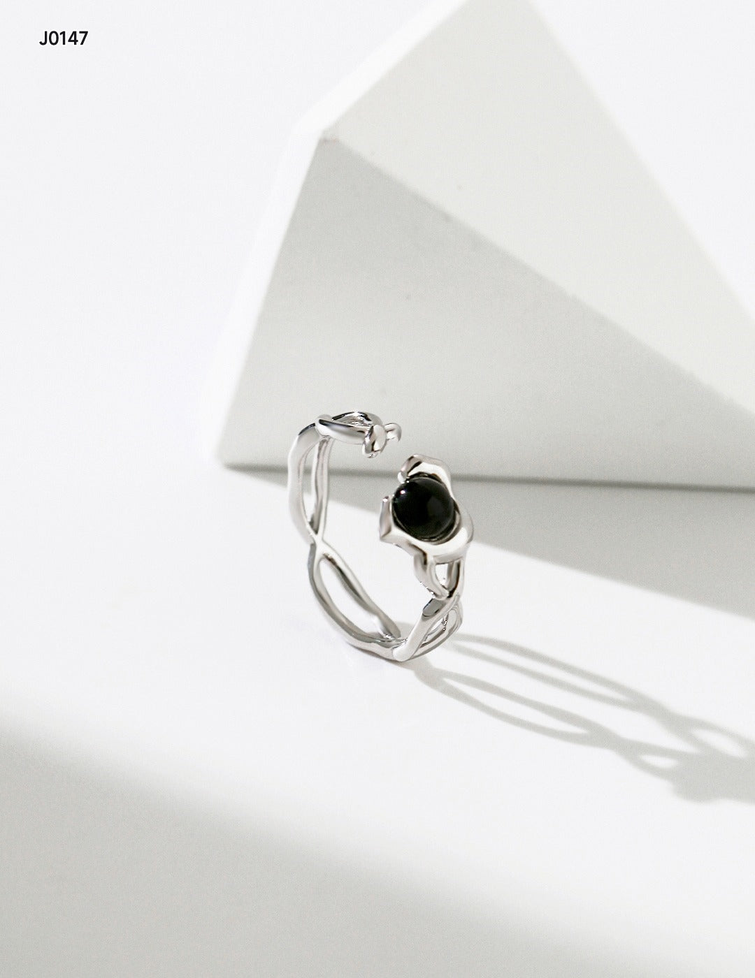 S925  wave ring black drip graze