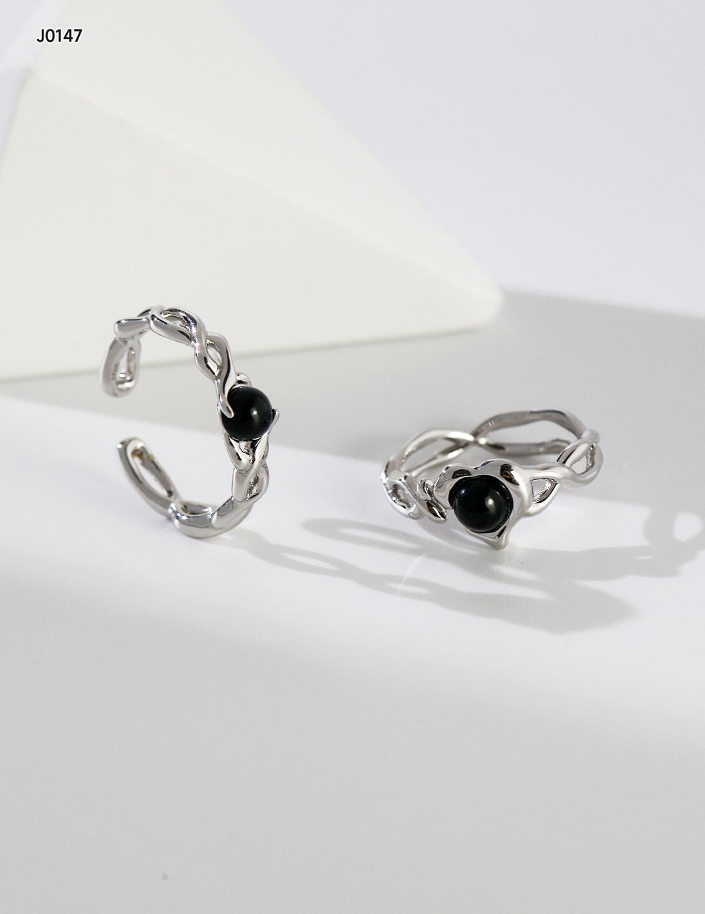 S925  wave ring black drip graze